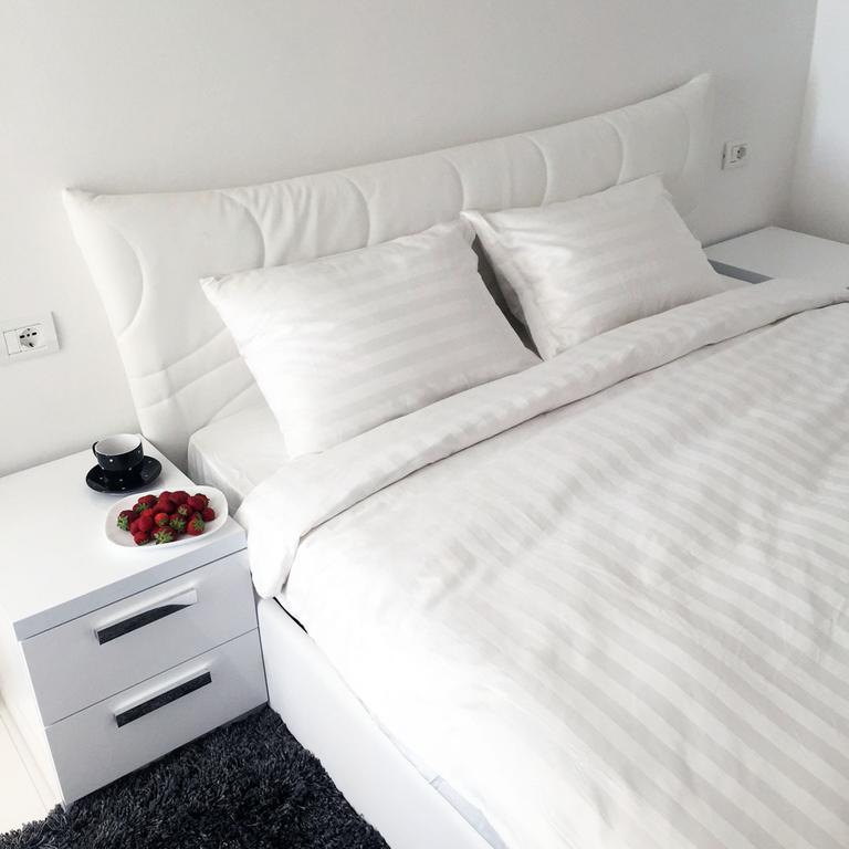 White Luxury Saranda