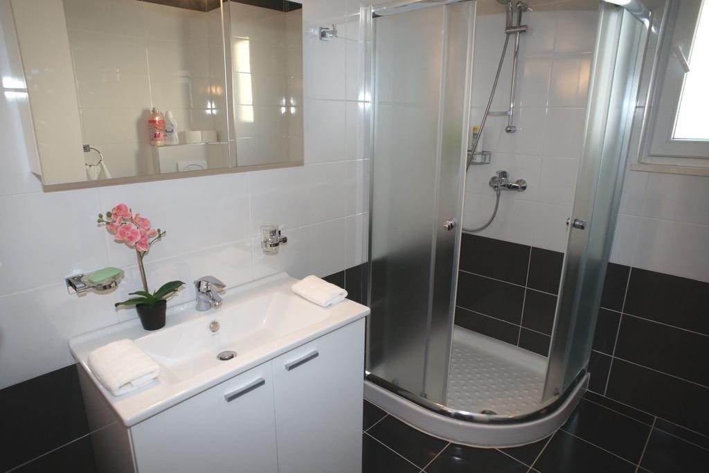 White Luxury Appartement *