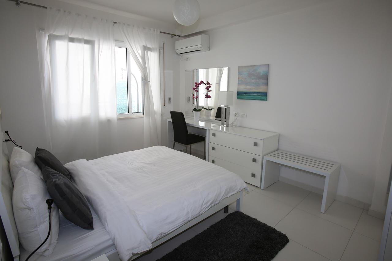 White Luxury Appartement *